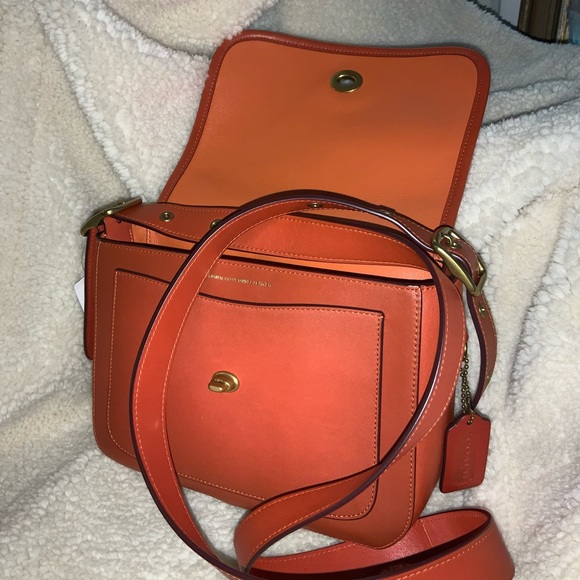 NWT COACH Rambler bag from the Coach Originals Collection - Picture 14 of 16